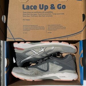 ASICS Athletic Sneaker - like new
